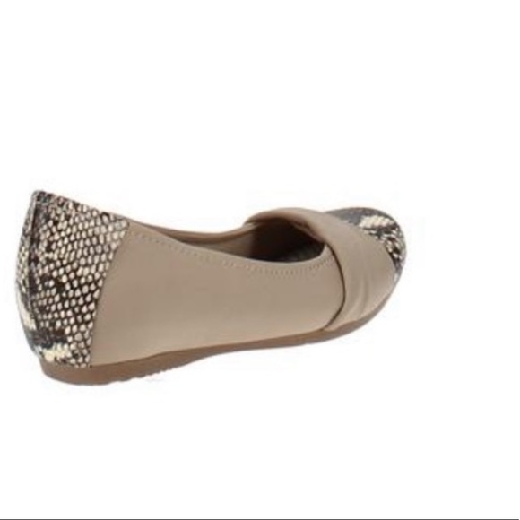 BareTraps Misty Ballet Flats Slip on Snakeskin accents Beige Comfort Shoe NEW - Picture 3 of 8